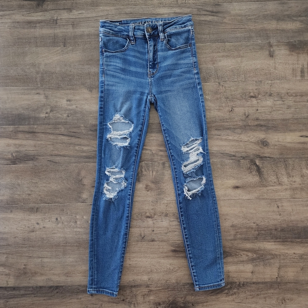 American Eagle Hi Rise Jegging Ripped Distressed Women's 2 Short
